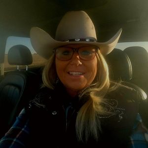 Meet your Posher, Cathy